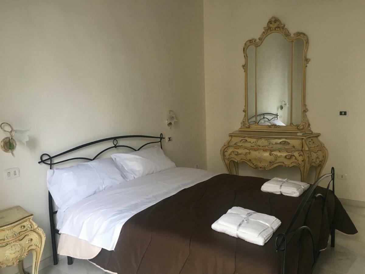Oro Di Napoli Luxury Bed & Breakfast Exterior foto